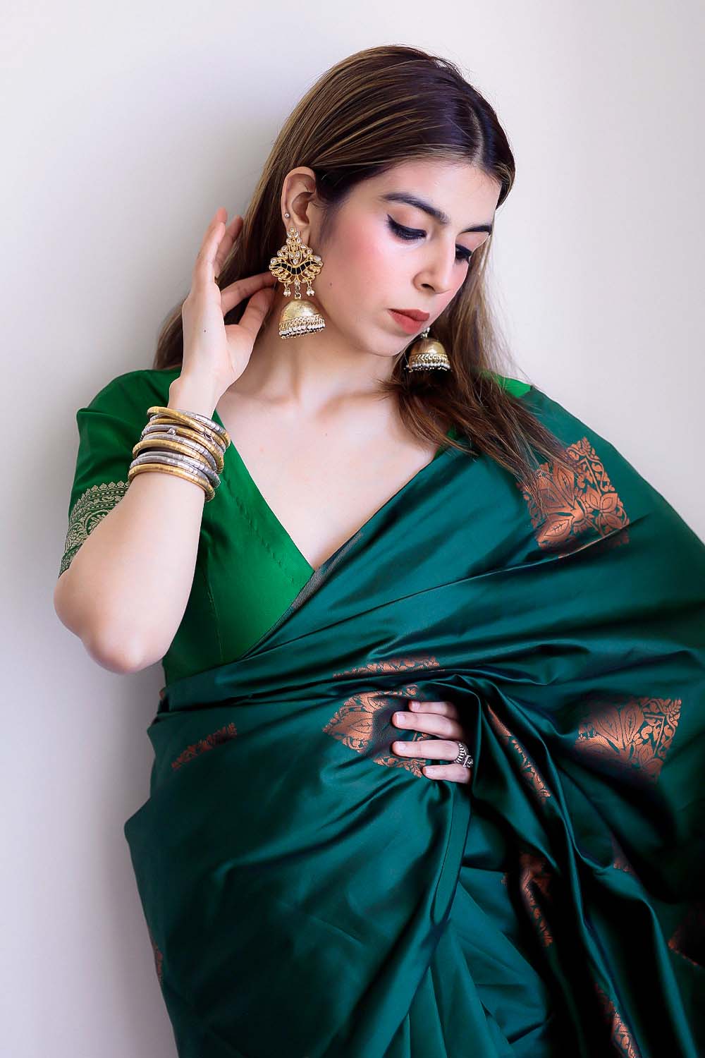 Banares I Banarasi Silk Saree I Dark Green - Image 4